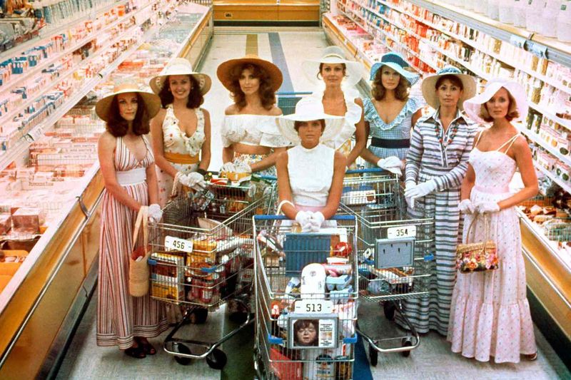 The Stepford Wives (The Stepford Wives, 1975/2004)