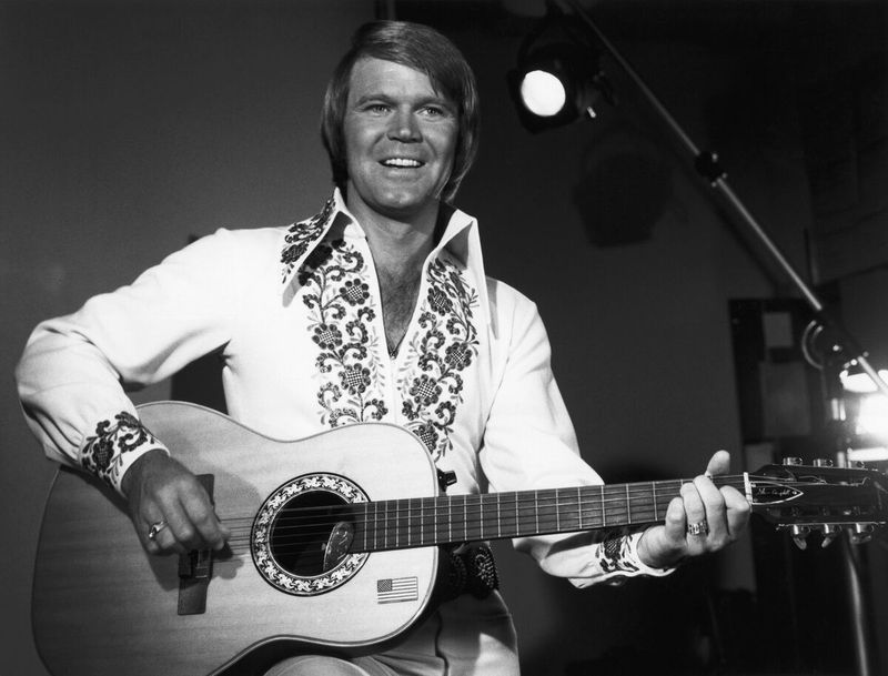 Rhinestone Cowboy (1975)