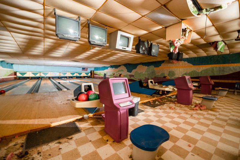 Bowling Alleys 🎳