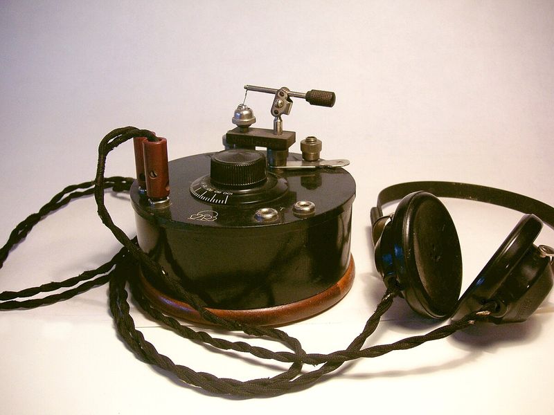 Homemade Crystal Radios (1920s–30s)