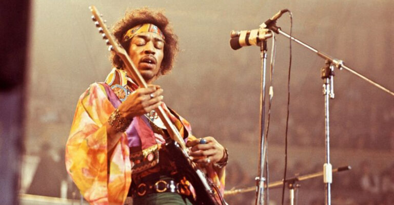 Most Baby Boomers Will Remember These 15 Songs From The ’60s