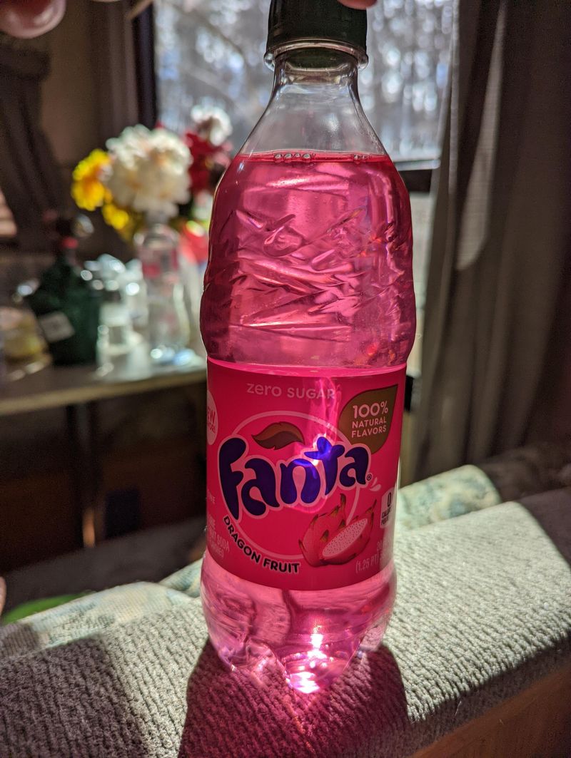 Fanta Dragonfruit (2020 Limited Edition, Discontinued)