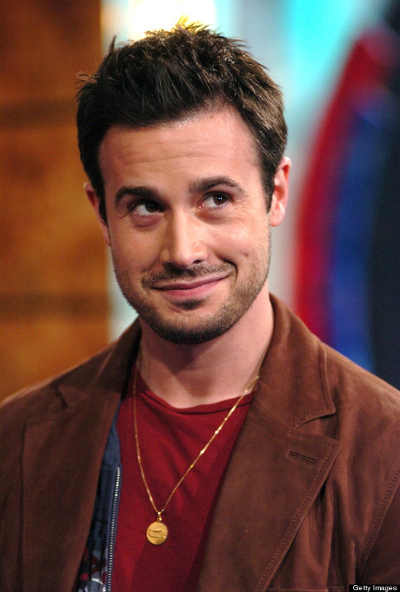 Freddie Prinze Jr. as Joey Tribbiani – Friends