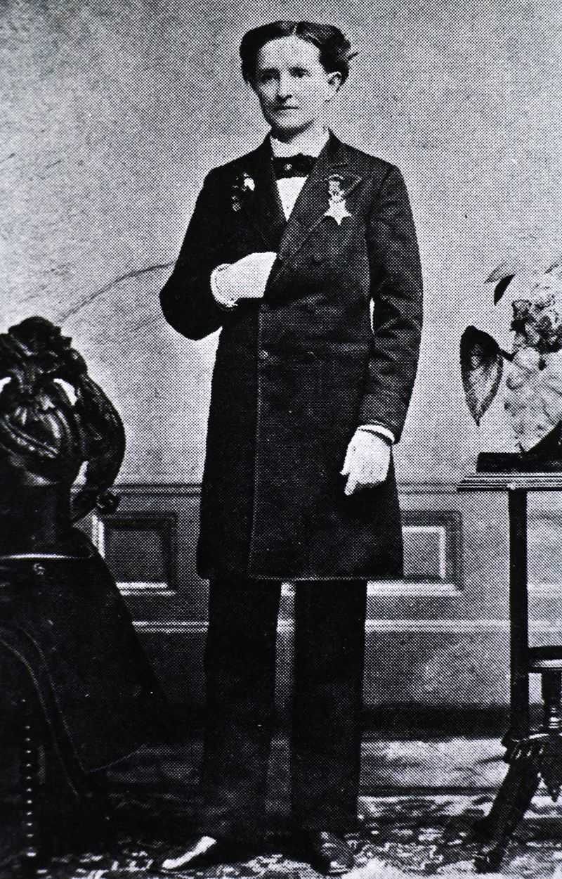 Dr. Mary Edwards Walker – The Doctor Who Wore Pants