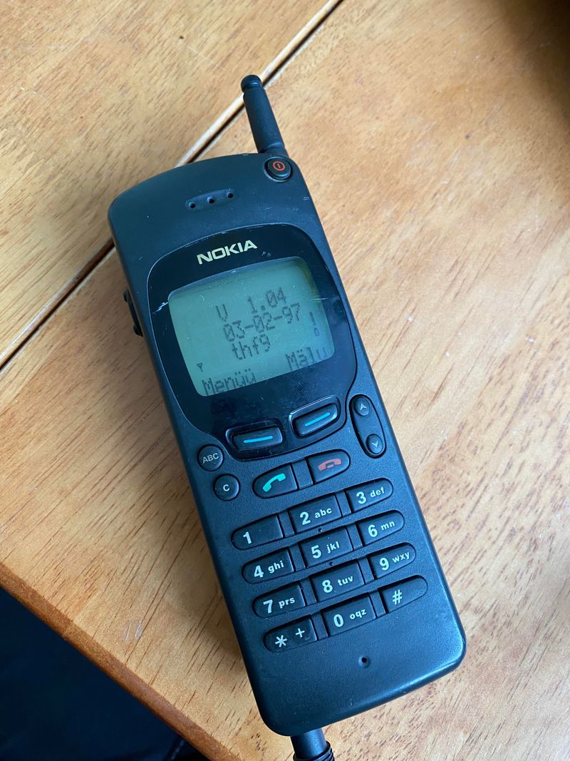 Nokia 1610: Affordable Digital Transition