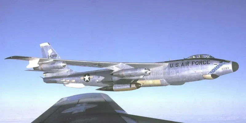 Boeing B-47 Stratojet (1951)