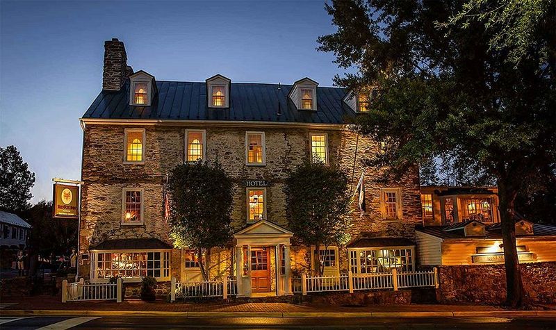 The Red Fox Inn & Tavern, Middleburg, VA