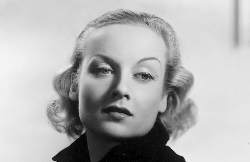 Carole Lombard: Hollywood's Comedy Queen