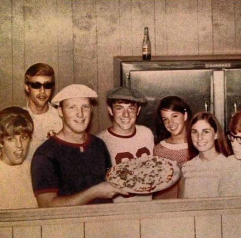 Pizza Joints Were the Heart of Hangouts