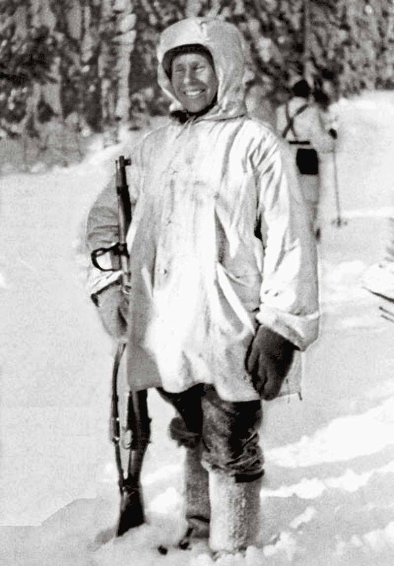Simo Häyhä (1905–2002)