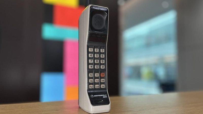 Real Moment: The First Mobile Phone Call