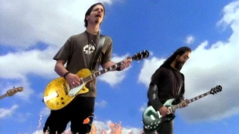 “Black Hole Sun” – Soundgarden (1994)