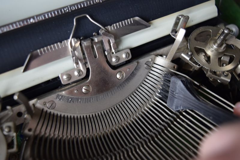 Cleaning Typewriter Keys