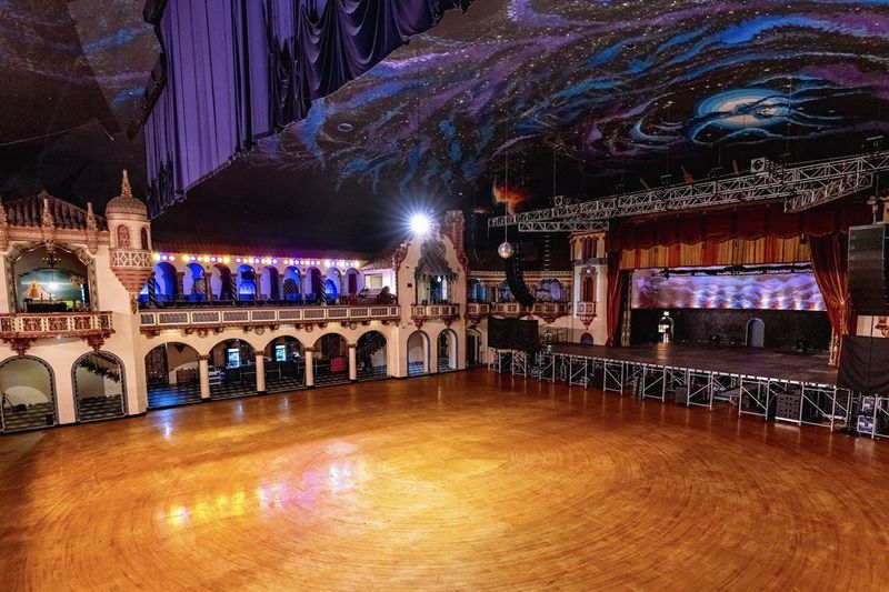 The Aragon Ballroom (Chicago, IL)