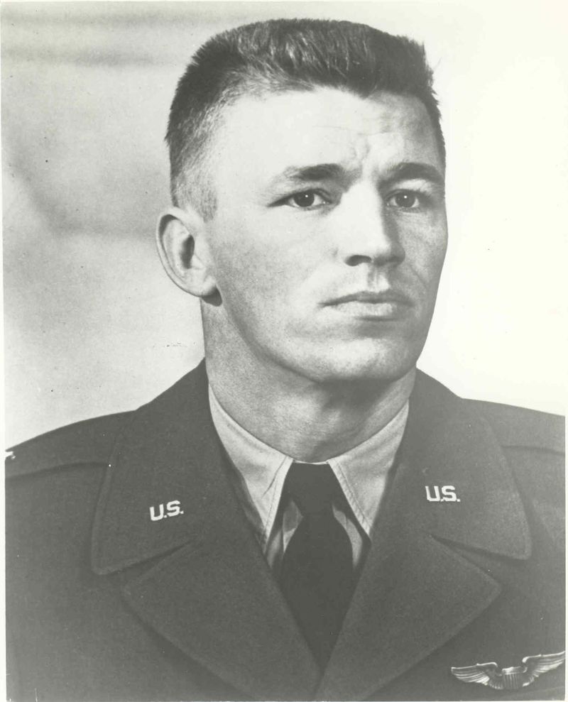 Charles Loring Jr. (Korean War)