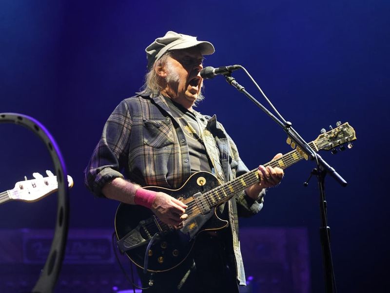 Neil Young’s Glastonbury Sound Disaster (2009)