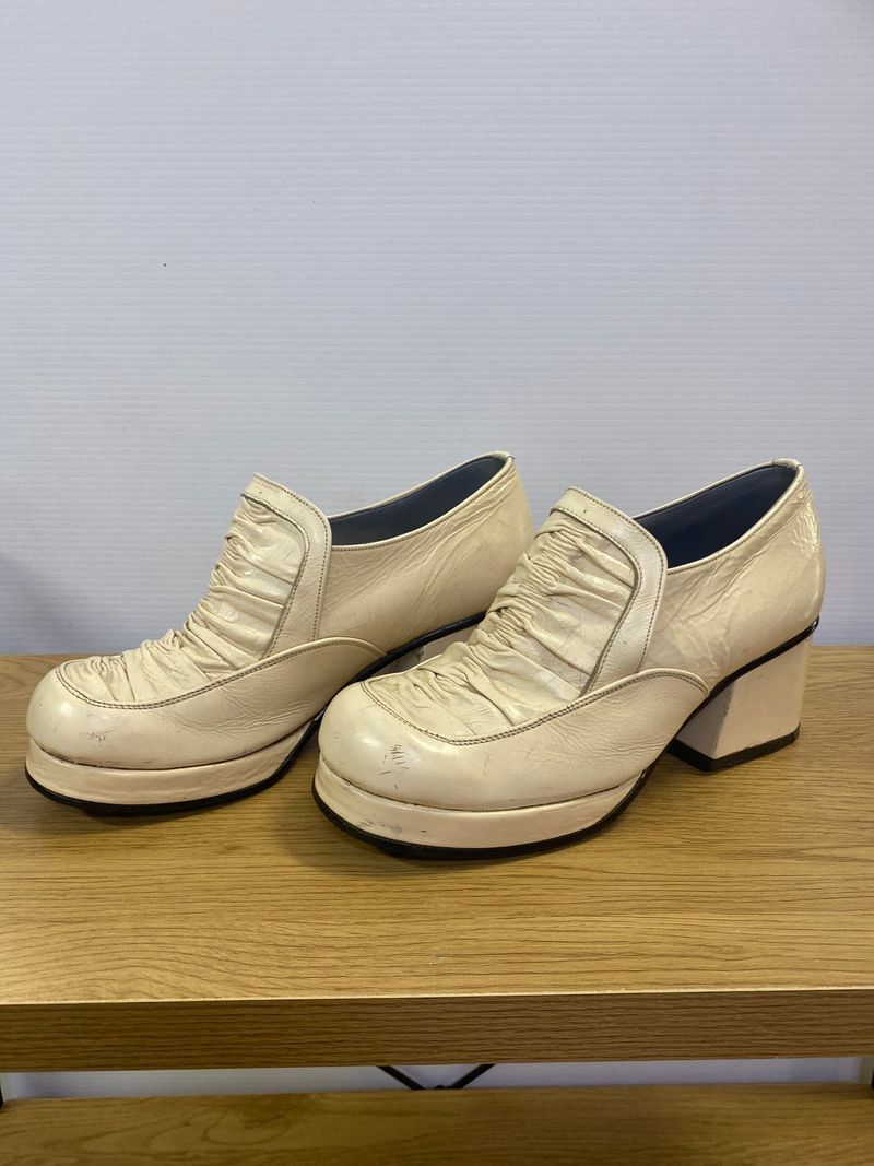 Platform Shoe Walking Challenge