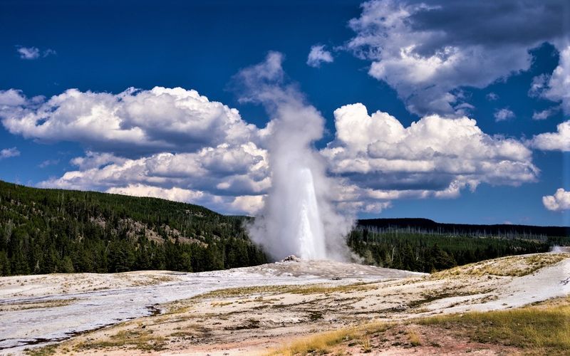 Creating Yellowstone National Park