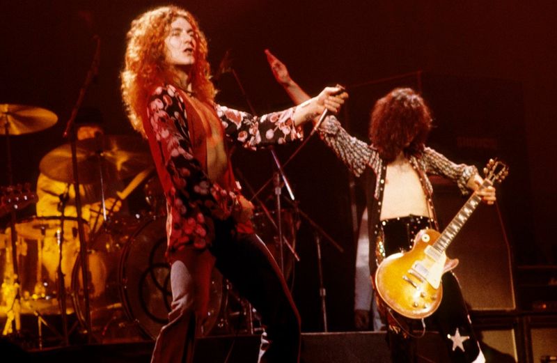 “Kashmir” – Led Zeppelin (1975)