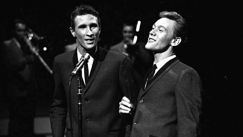 “You’ve Lost That Lovin’ Feelin’” – The Righteous Brothers (1964)