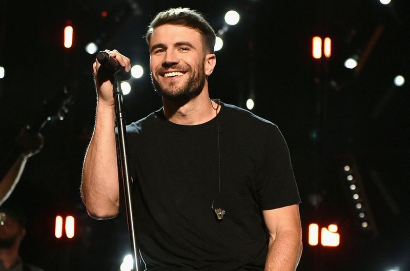 “Body Like a Back Road” – Sam Hunt (2017)