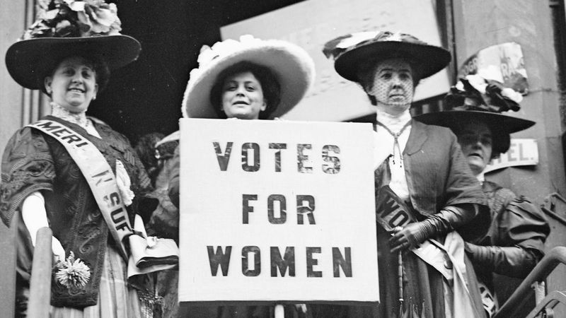 The U.S. Women's Suffrage Movement (1920)