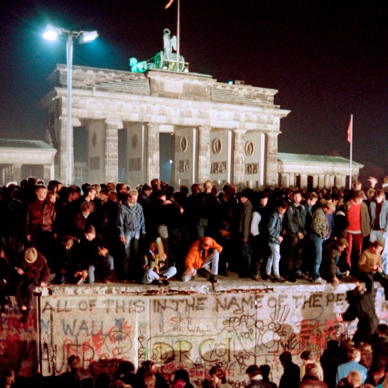 The Fall of the Berlin Wall (1989)