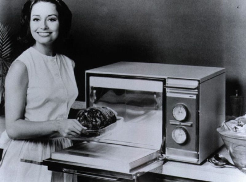 The Microwave Oven (1945)