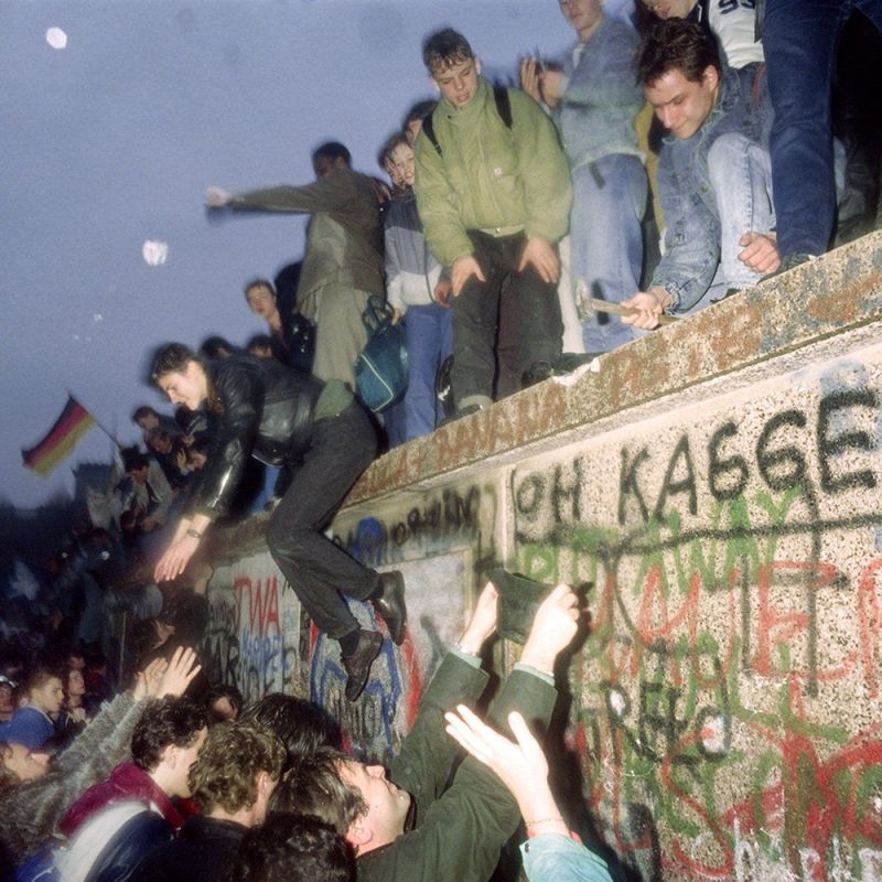 The Fall of the Berlin Wall (1989)