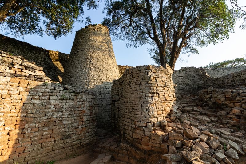 Great Zimbabwe – Africa’s Lost Stone City