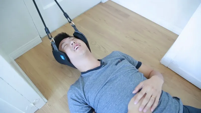 The Neck Hammock 😴🦒