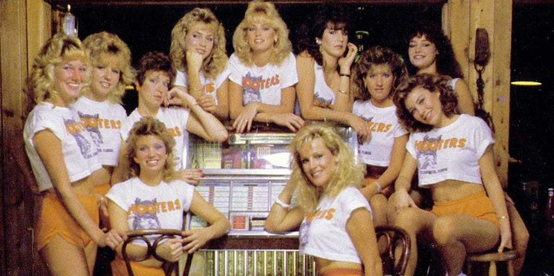 The Hooters Girls Were Originally Just Waitresses