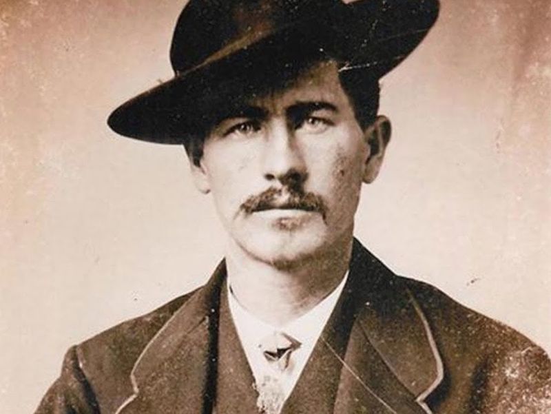 Wyatt Earp – The Gambler & Opportunist