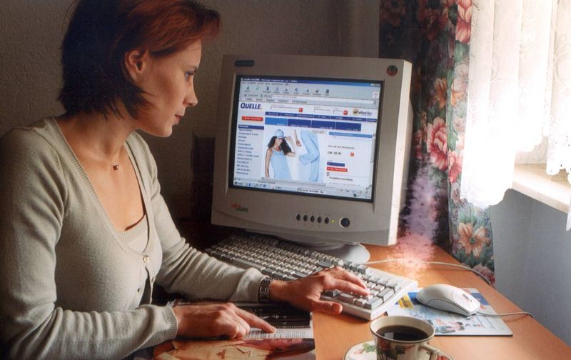 The Internet (1990s)