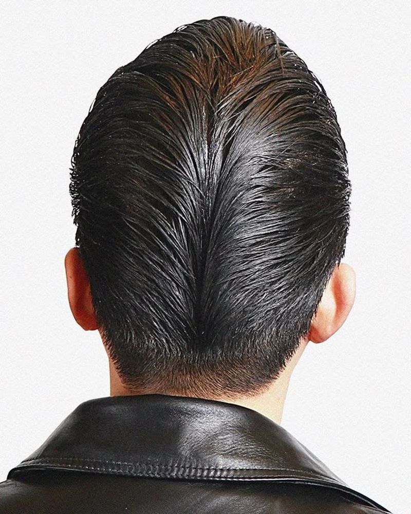 The Ducktail (D.A.)