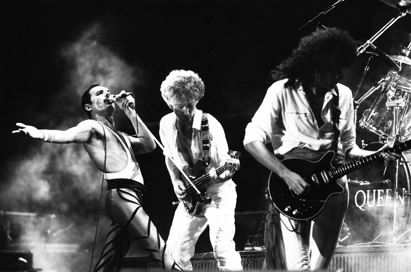 Queen's Theatrical Rock Revolution