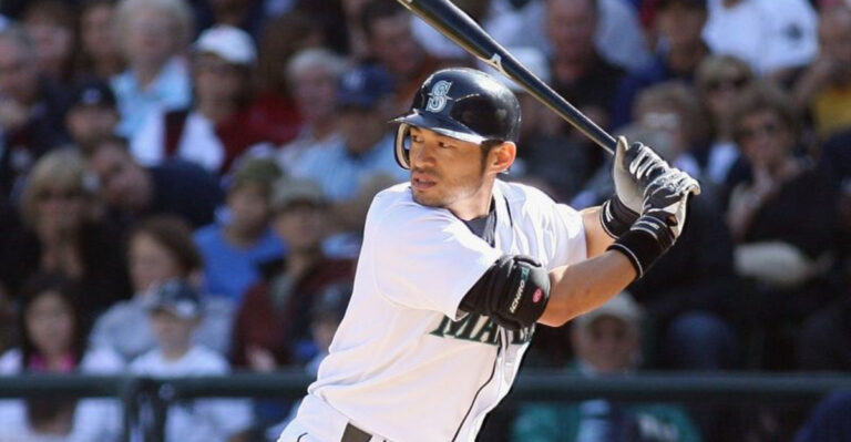 These 19 Baseball Outfielders Changed the Game Forever