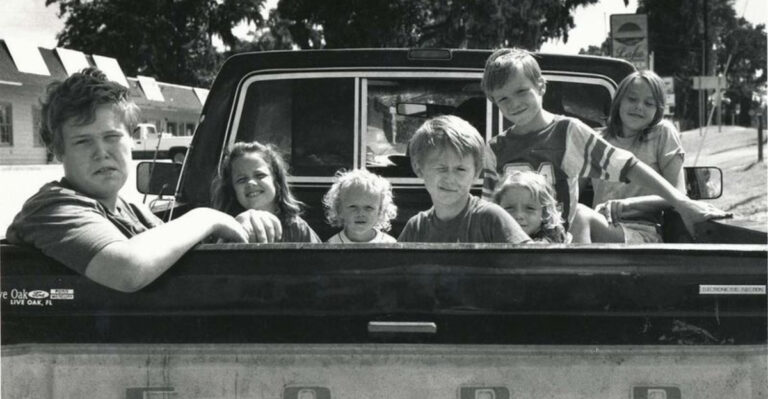 These 30 Normal 1970s Products Share One Dark Secret — Why They’re All Banned Now