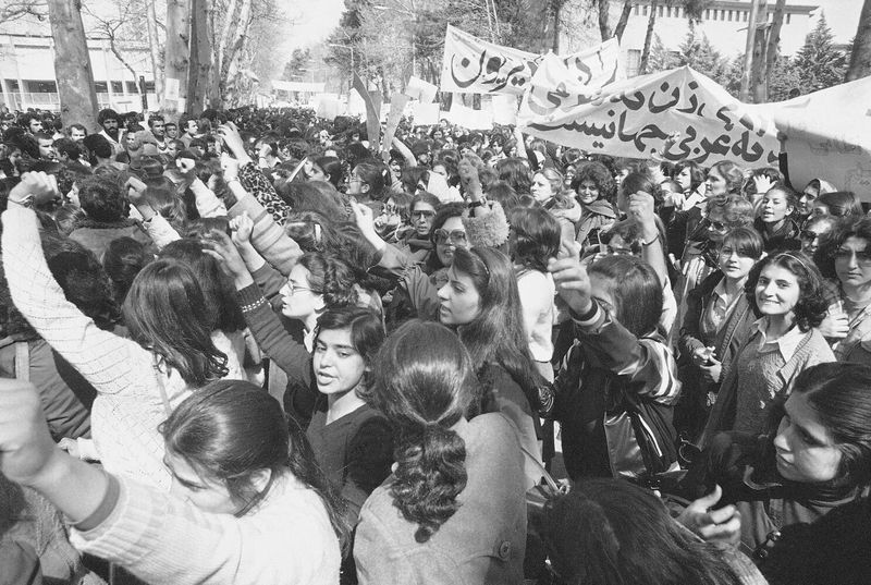 The Revolution’s First Days