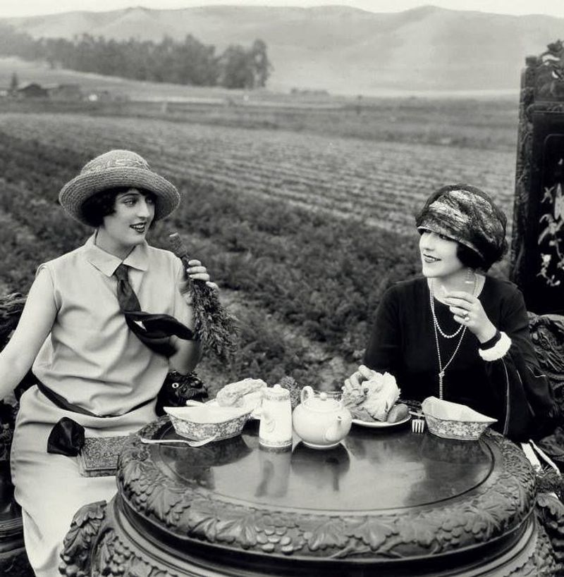 Laxative-Infused “Reducing Teas”