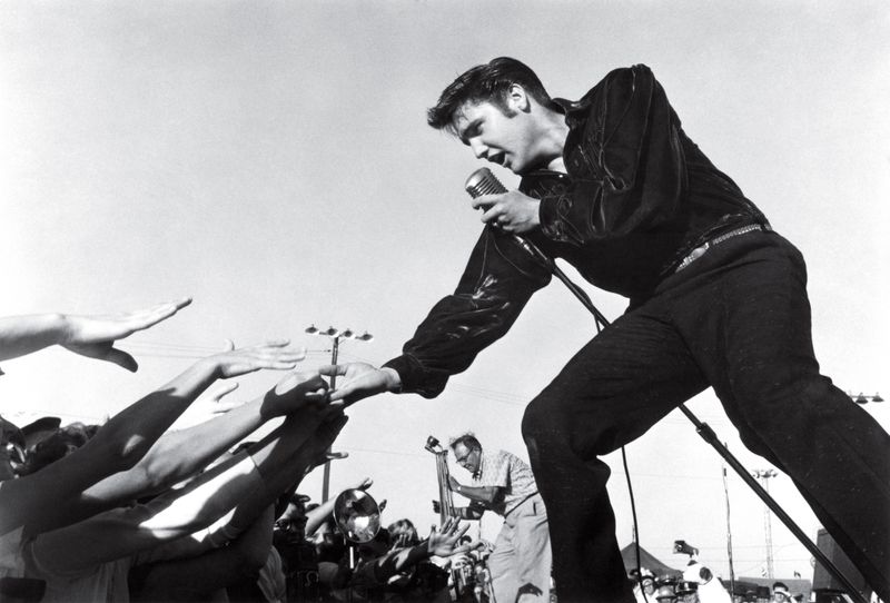 Elvis Presley – The hip-shaking, lip-curling King of Rock ‘n’ Roll who defined 1950s heartthrob status.