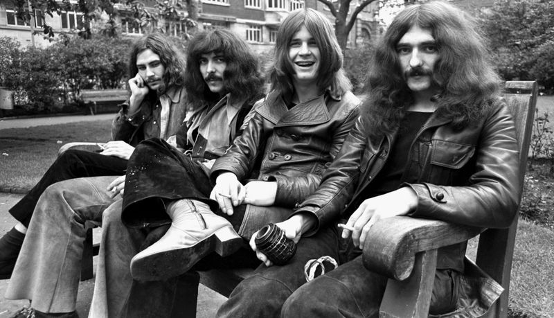 “Paranoid” – Black Sabbath (1970)