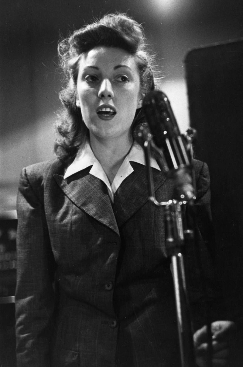 Vera Lynn, British singer (“We’ll Meet Again”), died in 2020