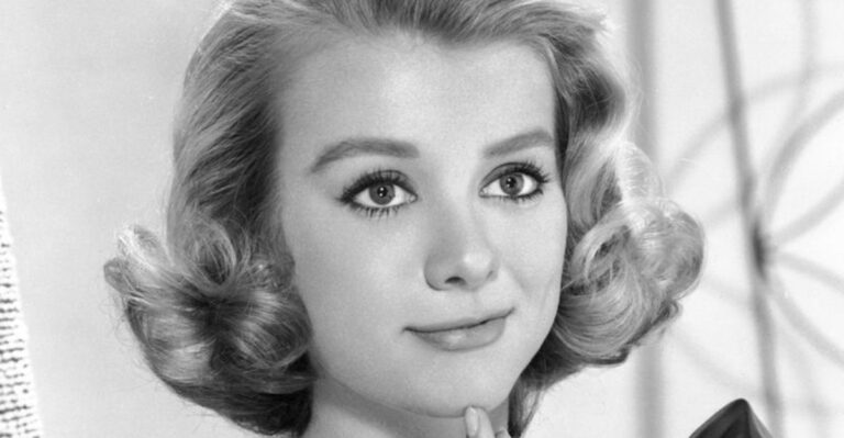 10 ’60s Sitcom Stars Who Died Too Young – Their Legacy Lives On