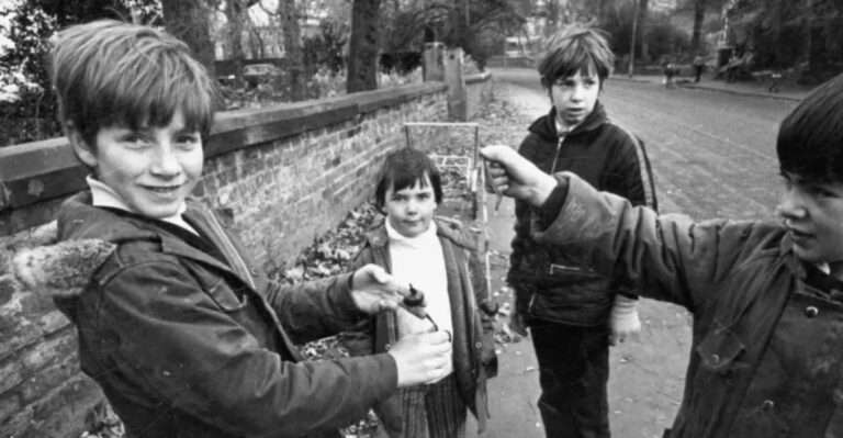 10 Neighborhood Rules Every ’70s Kid Knew (Even If They Weren’t Written Down)
