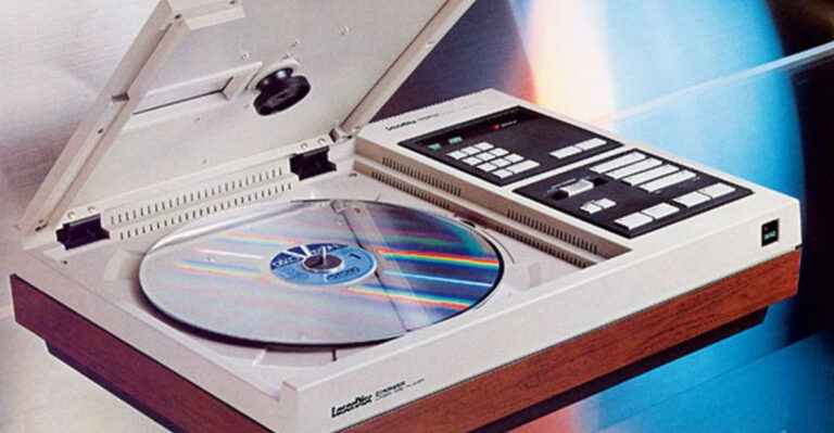 12 ‘Futuristic’ Tech from the 1980s That Looks Prehistoric Now