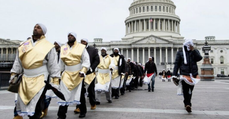 14 Modern Cults You’ve Never Heard Of