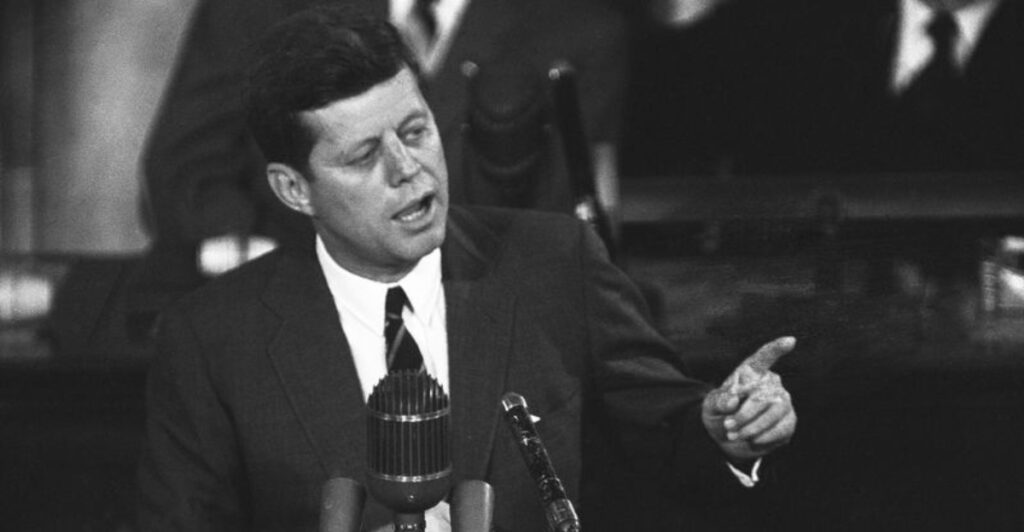 15 Historical Figures Who Almost Changed Everything But Died Too Soon