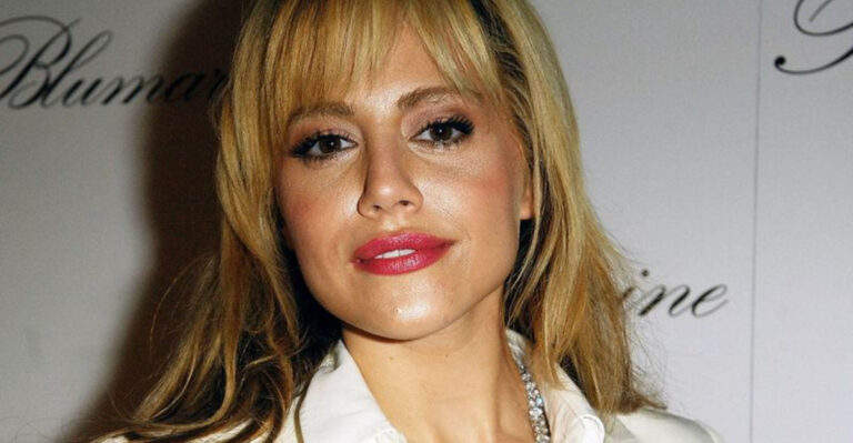 15 Unsettling Details About the Death of Brittany Murphy That Still Haunt Hollywood