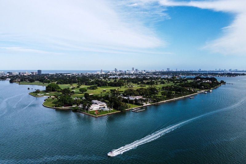 A $300 Million Private Island (Beyoncé & Jay-Z, but Royals Do It Too)